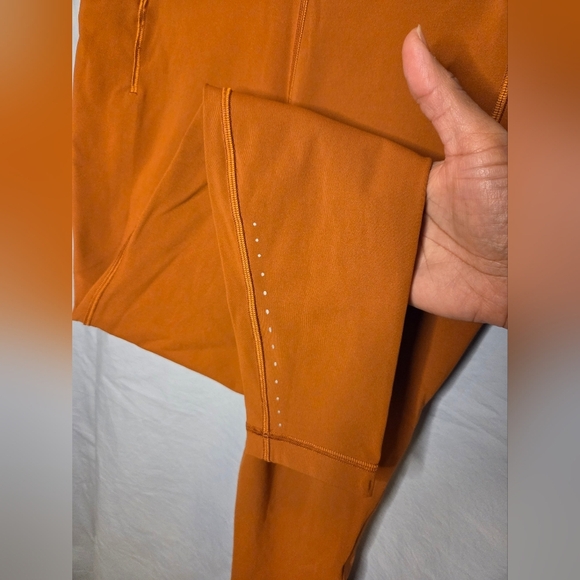 G234. Lululemon Swift Speed High Rise Tight 28" in Butternut Brown - Size 6 - Picture 4 of 10
